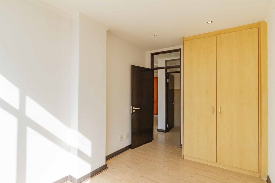 To Let 2 Bedroom Property for Rent in Sea Point Western Cape